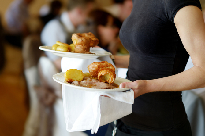 When warned, restaurants have a responsibility to protect patrons with severe allergies to food items and ingredients.