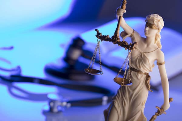 what does a personal injury lawyer do