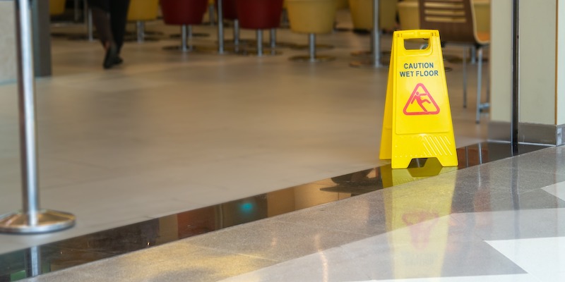 causes slip and fall accident